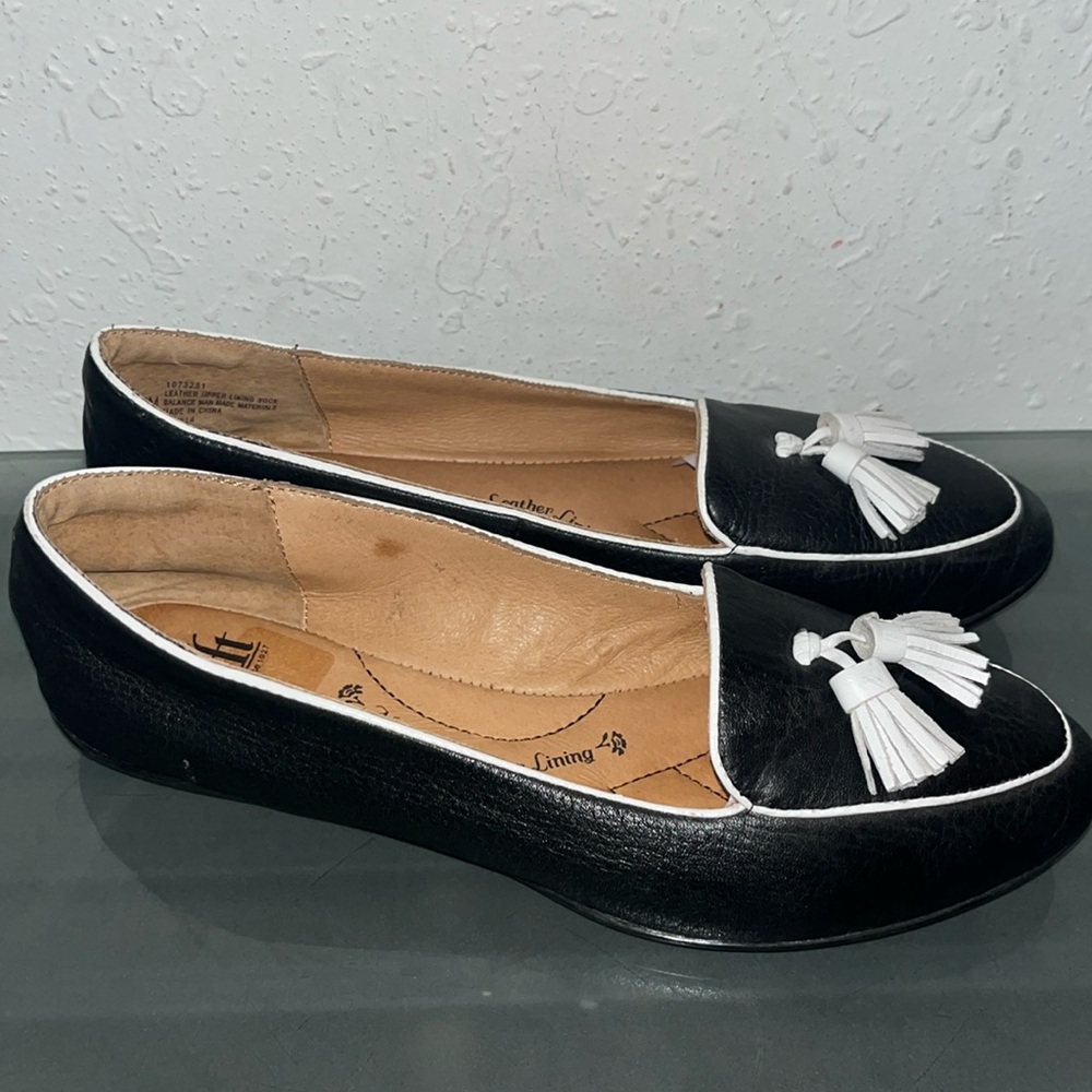 Soft Bryce leather tassel  flats loafers
